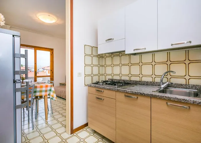 Апартаменти Villaggio Sole B-1 By Interhome Бібіоне