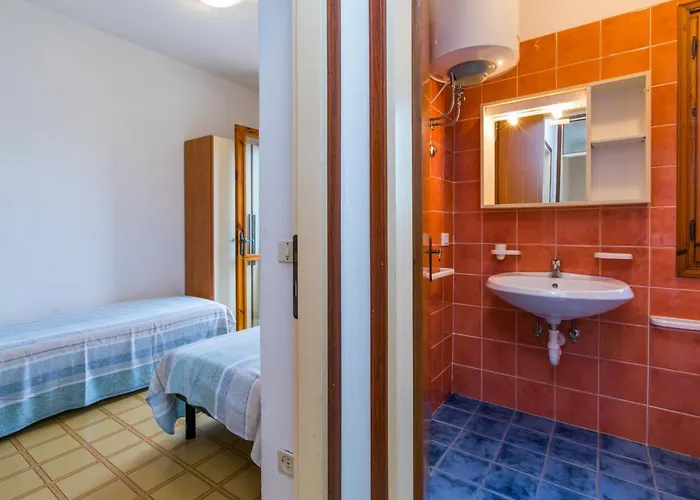 Lägenhet Villaggio Sole B-1 By Interhome